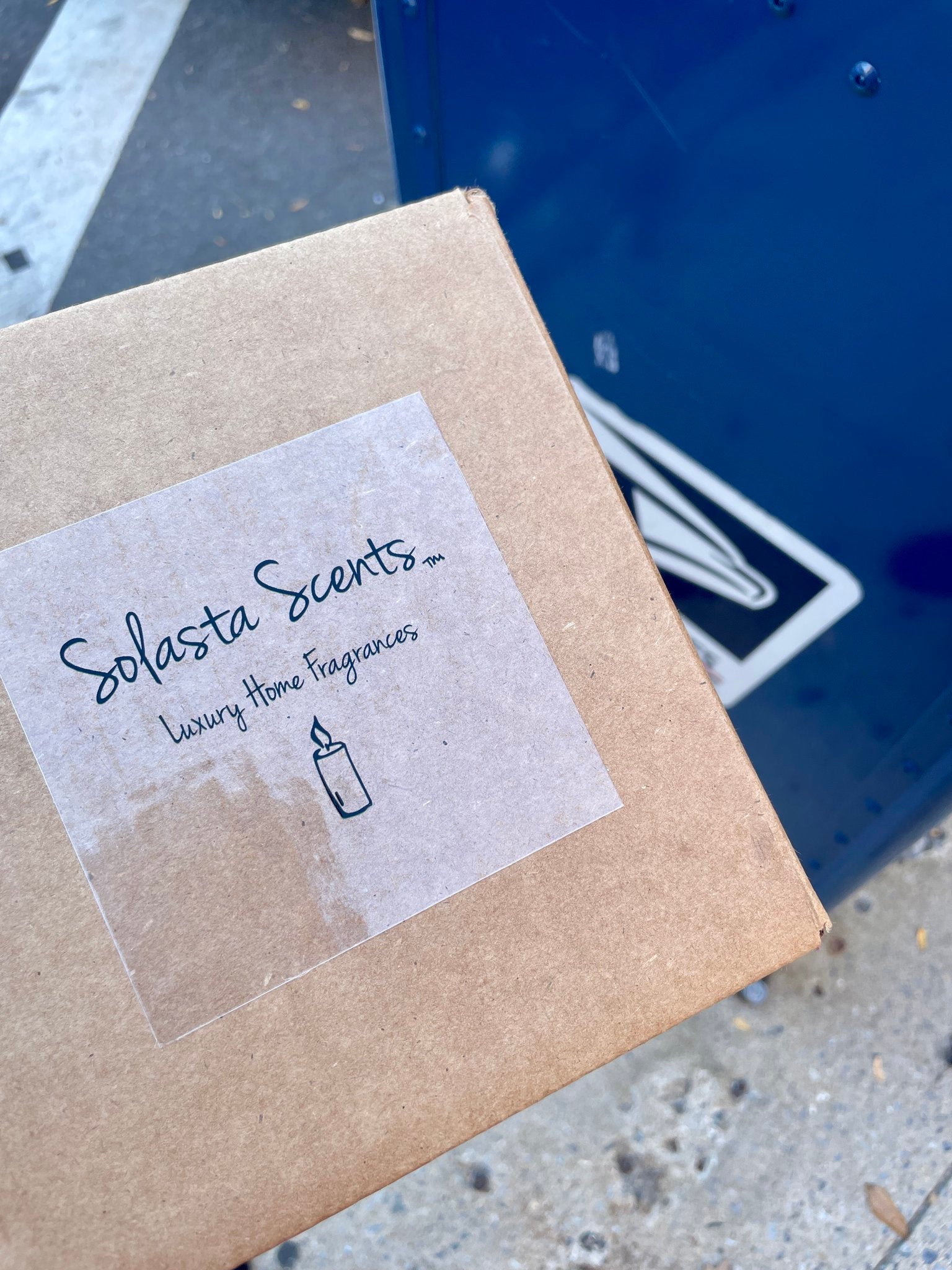Solasta Scents® shipping package.